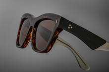 Load image into Gallery viewer, Jacques Marie Mage - GORDON Argyle