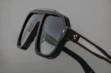 Load image into Gallery viewer, Jacques Marie Mage - OCTAVIAN Regal