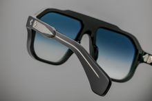 Load image into Gallery viewer, Jacques Marie Mage - OCTAVIAN Regal