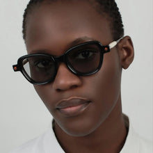 Load image into Gallery viewer, Kuboraum P5 BM