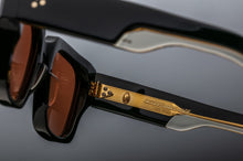 Load image into Gallery viewer, Jacques Marie Mage - ENZO Beluga