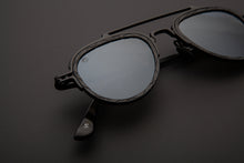 Load image into Gallery viewer, SM16 x Smalti e Colori x TAVAT Collaboration  | 10 Years | Nova SC511 - Black Black
