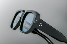 Load image into Gallery viewer, Jacques Marie Mage - KOBO Titan

