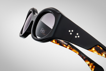 Load image into Gallery viewer, Jacques Marie Mage - GIA Noir 11
