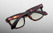 Load image into Gallery viewer, Jacques Marie Mage - HYANNIS - Tenace - (George Cortina x JMM)
