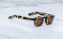 Load image into Gallery viewer, Jacques Marie Mage - ZEPHIRIN 47 Clip-on 2- Gold/Pecan
